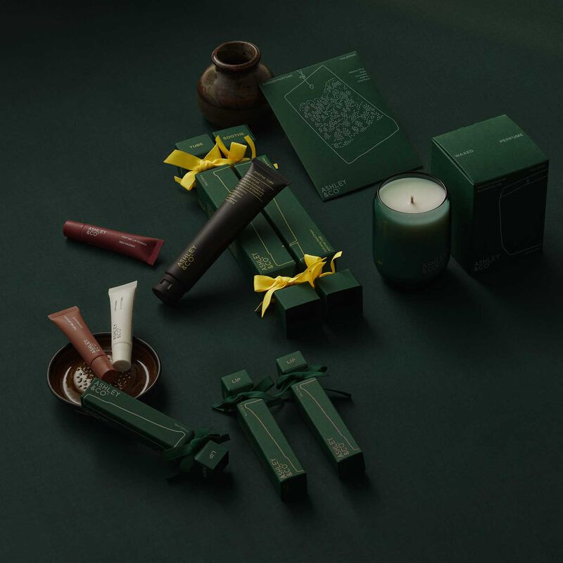 Ashley & Co Tint Me Lip Punch Coffee Date Christmas Cracker image number 1